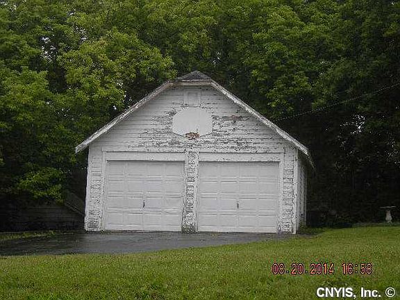 2nd image of 623 Helen St