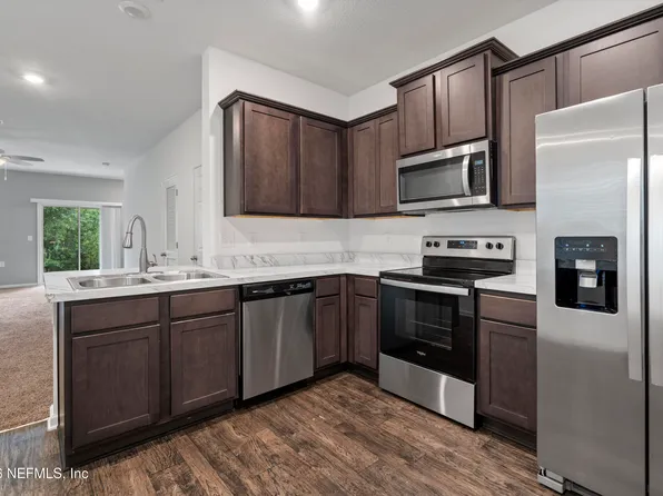 195 SCOTCH PEBBLE Drive, St. Johns, FL 32259