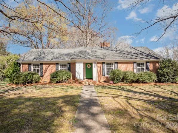 3901 Sulkirk Rd, Charlotte, NC 28210