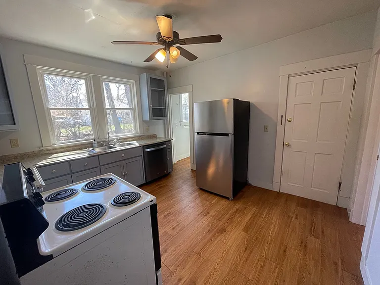 26 Livingston Ave — Photo 7