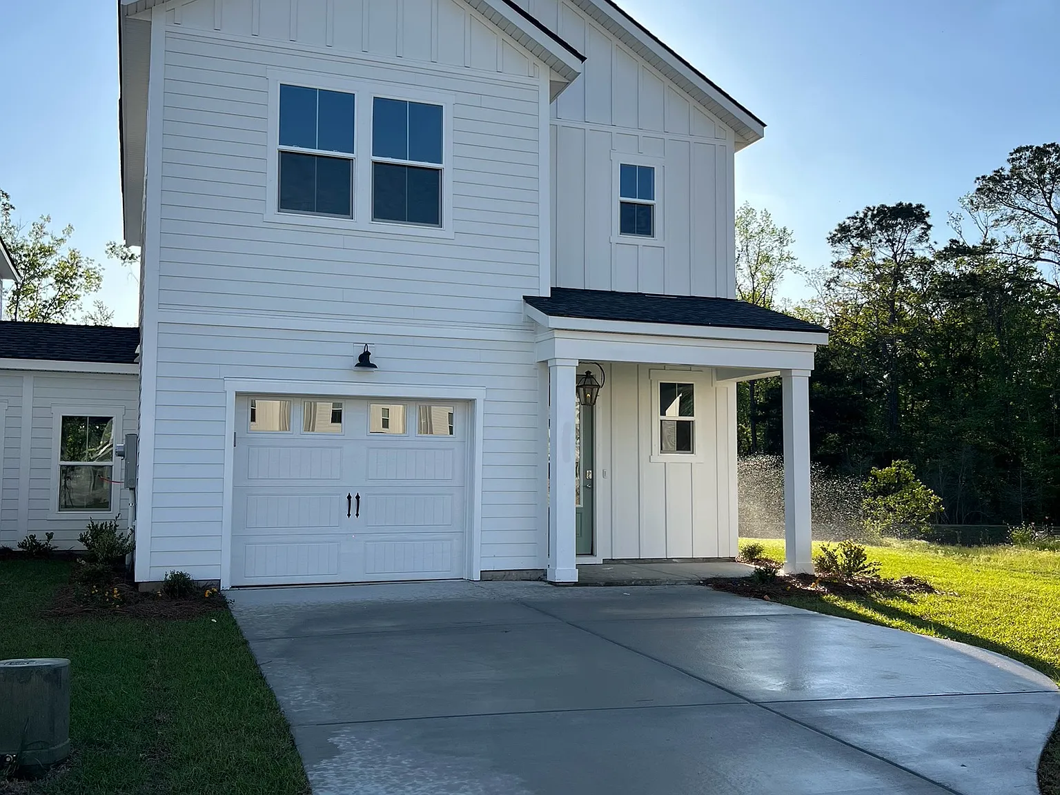Queenview Ln, Charleston — Photo 1