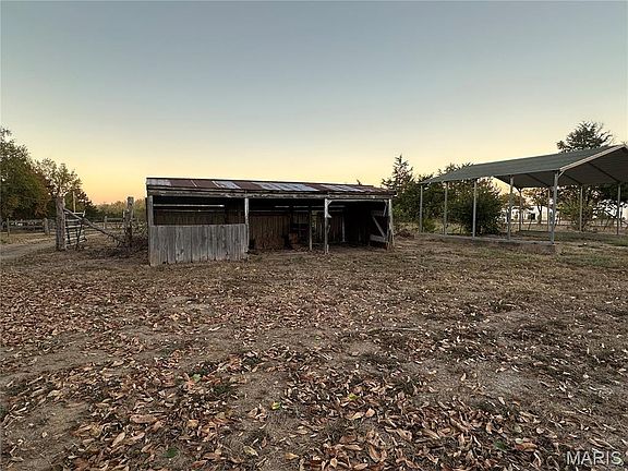 5th image of 3675 Frye Rd