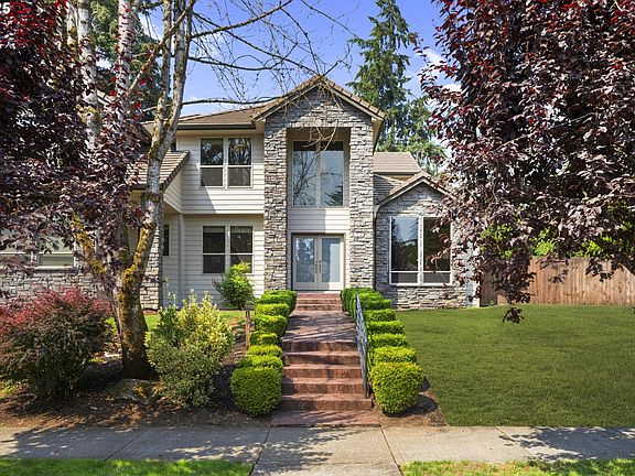 4th image of 1304 NE 146th Ave