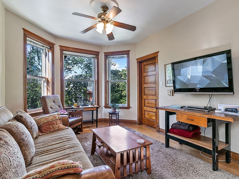1st image of 1821 N Sawyer Ave #1