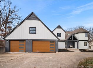 1729 Chimney Point, Sunrise Beach, MO 65079