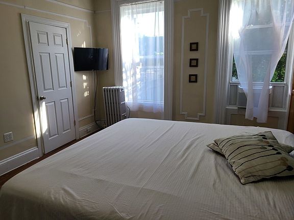 5th image of 170 17th St Floor 2