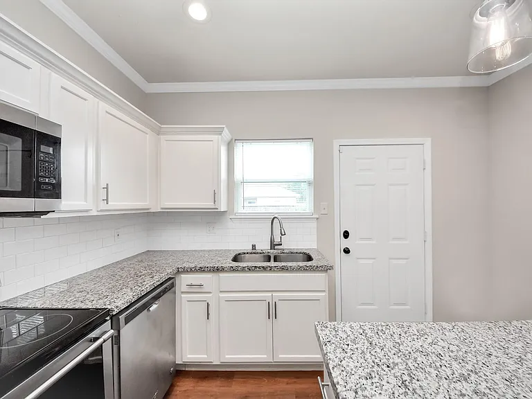 3703 Lila St — Photo 20