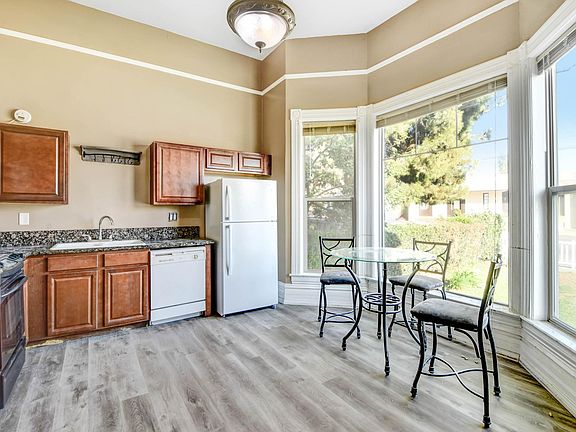 4th image of 6996 Palm Ave