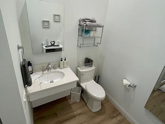 4th image of 355 New York Ave #8
