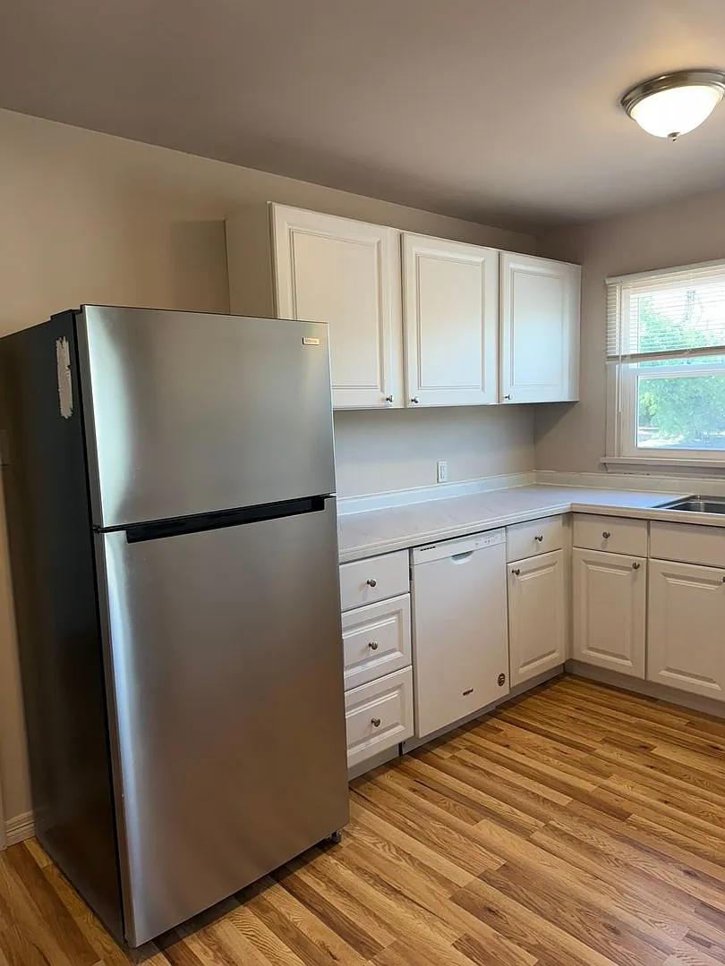 4BED Near CMU Campus — Photo 4