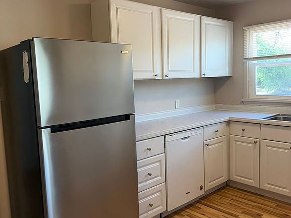 4th image of 1403 Bunting Ave