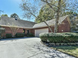 8322 Hunters Village Dr, Humble, TX 77346