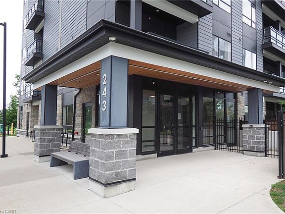 4th image of 243 Northfield Dr E #408