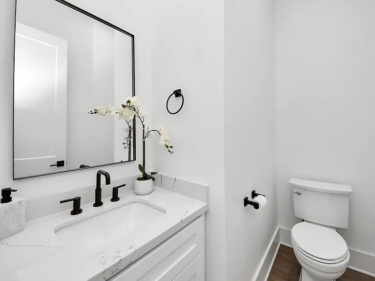 5029 Broom St #A — Photo 12