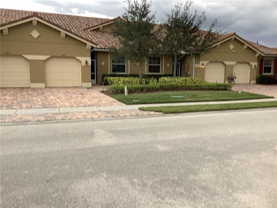 1st image of 6315 Oxford Cir