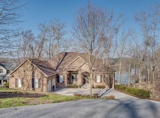 4211 Channel Oaks Dr, Louisville, TN 37777