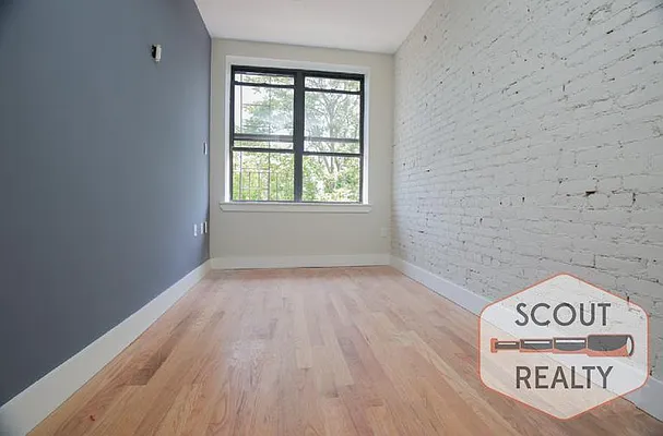 Rented by SCOUTBK.COM | media 12