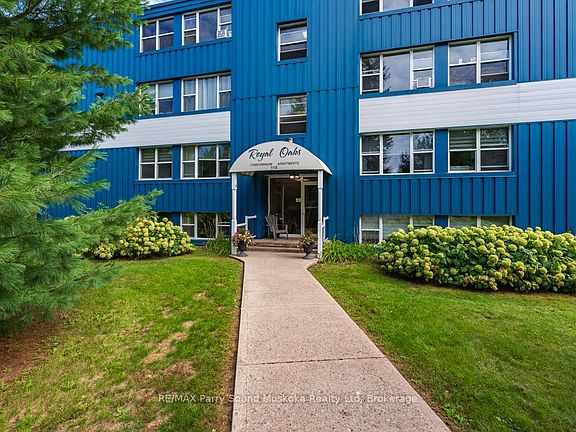 2nd image of 118 Isabella St #16