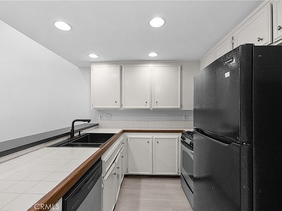 3rd image of 348 S Prospectors Rd Unit 6