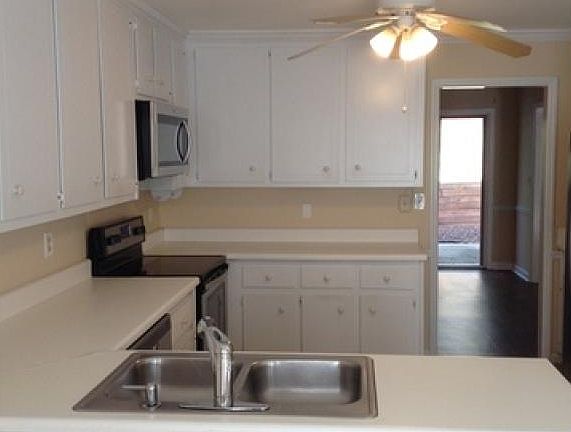 5th image of 1418 Old Virginia Ct SE