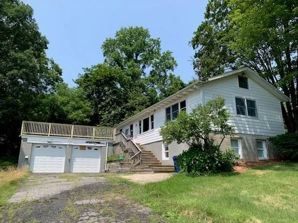 25 Brookside Road, Mahopac, NY 10541