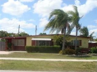 664 Hibiscus Dr, Royal Palm Beach, FL 33411