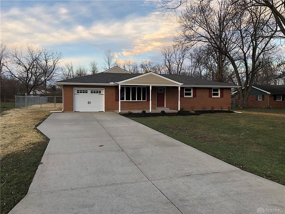 1st image of 8417 Hoover Ct