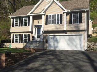 20 Main St, Deep River, CT 06417