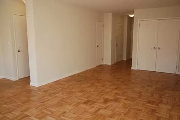 Rented by Buchbinder & Warren | media 2
