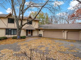 2300 Archers Ln, Minnetonka, MN 55305