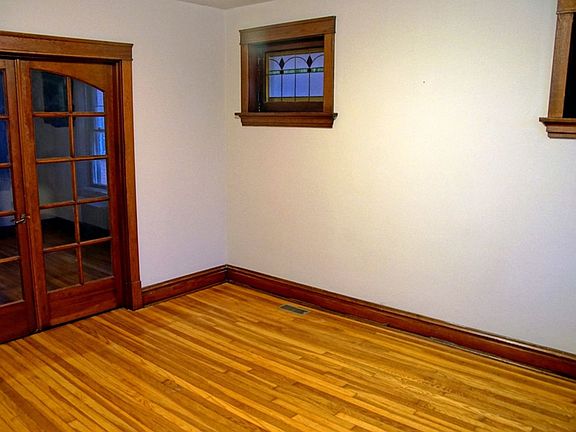 3rd image of 4939-4941 Eichelberger St #4939