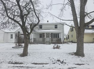 309 W Silver St, Wapakoneta, OH 45895