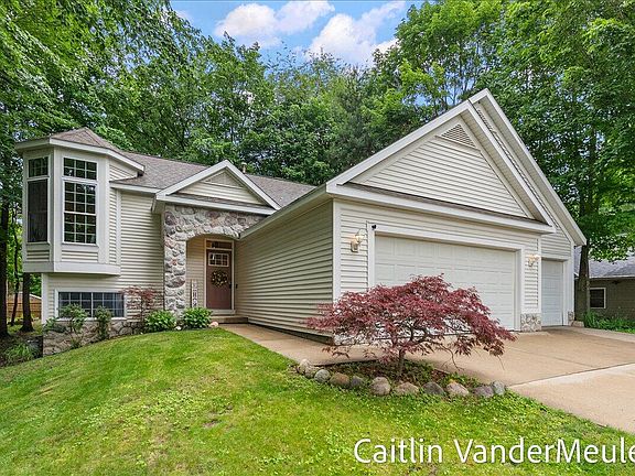 2nd image of 11035 Timberline Dr