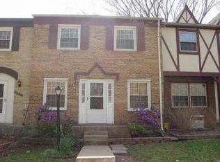 14813 Palmerston Sq, Centreville, VA 20120