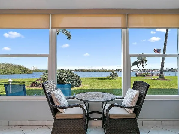 1847 Shore Dr S APT 106, South Pasadena, FL 33707