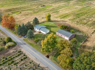 1371 Baseline Rd, Stockbridge, MI 49285