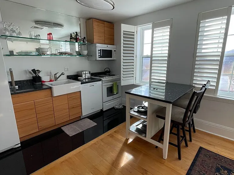 4761 Liberty Avenue — Photo 29