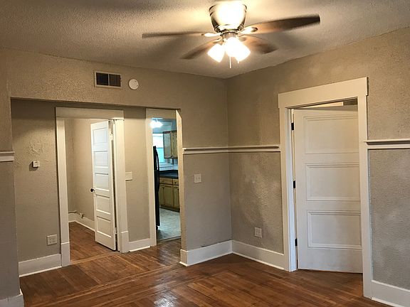 3rd image of 1944 Seneca St APT 14