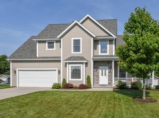 5875 Racine Dr, Stevensville, MI 49127