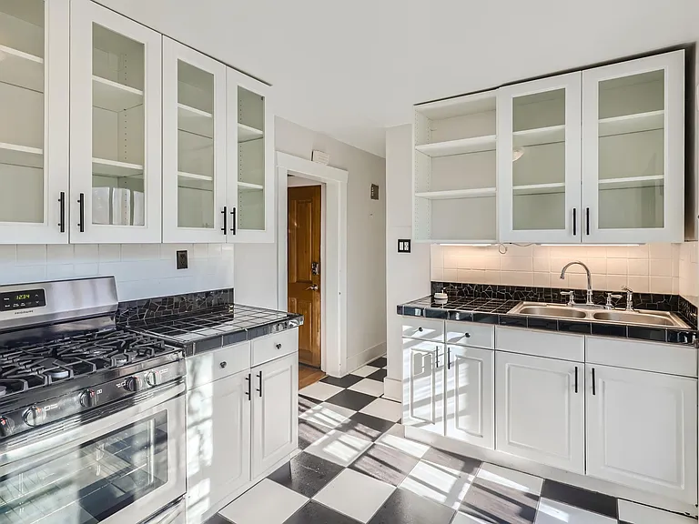 108 E Ellsworth Ave #2W — Photo 3