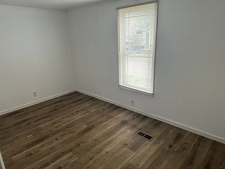 2103 E State Road 10 #106 — Photo 10