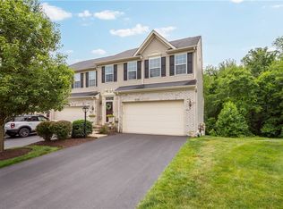 98 Kensington Dr, Pittsburgh, PA 15237