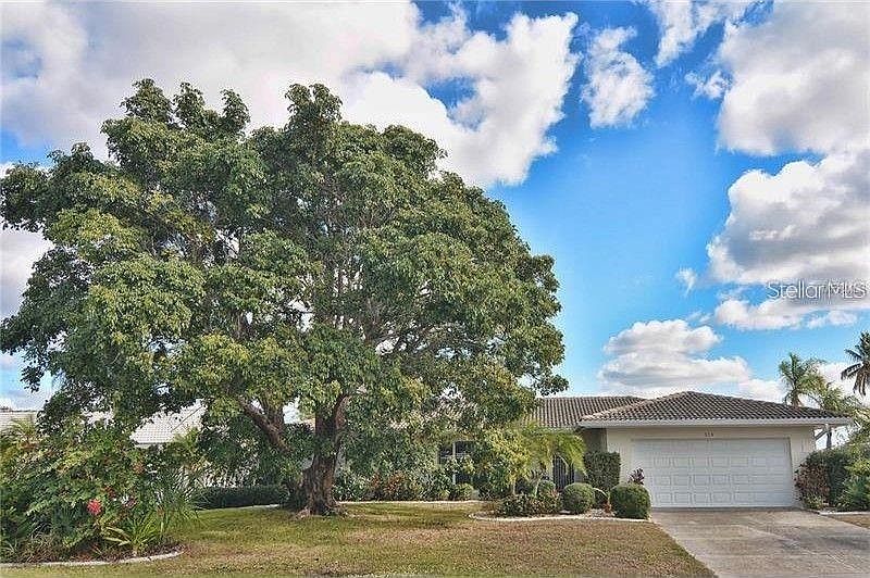 1st image of 514 Matares Dr