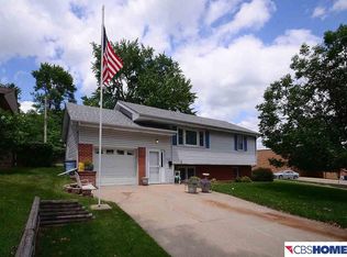 602 W 22nd Ave, Bellevue, NE 68005