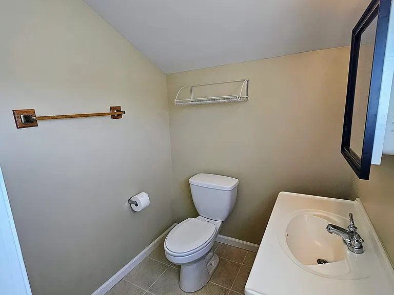 203 N Page St — Photo 34