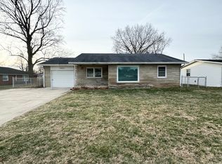 4621 25th St, Columbus, IN 47203