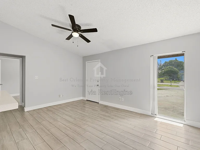 1950 Bonneville Dr #1 — Photo 6