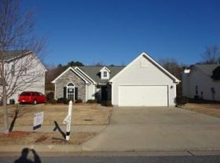 5027 Larkspur Ln, College Park, GA 30349