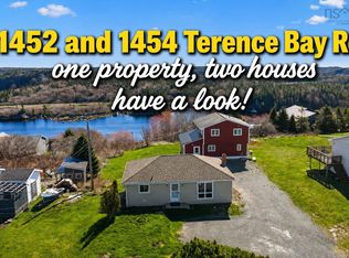1454 Terence Bay Rd, Halifax, NS B3T1X7