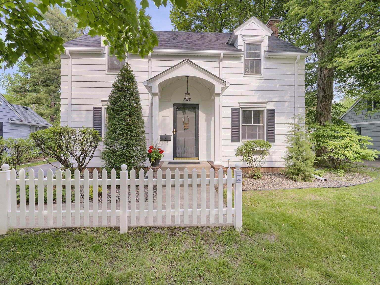 1758 Albert St N, Falcon Heights, MN 55113 MLS 6363663 Zillow